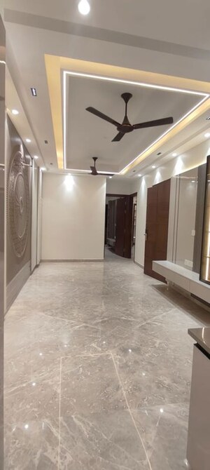 Building Lobby in 3 BHK Builder Floor at Vikas Puri – for Rent
