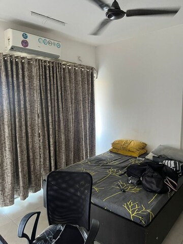 Master Bedroom in 1 BHK Apartment at Conwood Astoria, Goregaon East – for Rent