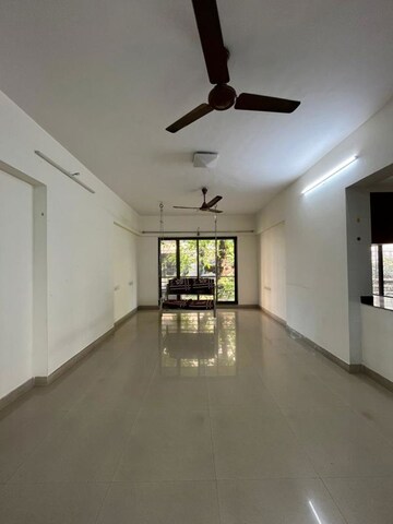 Room in 2.5 BHK Apartment at Jay Prakash Nagar – for Rent