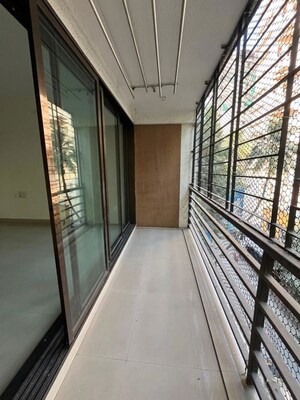 Balcony in 2.5 BHK Apartment at Jay Prakash Nagar – for Rent