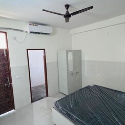 3.5 BHK Apartment For Rent in Devika Sadar Bazaar