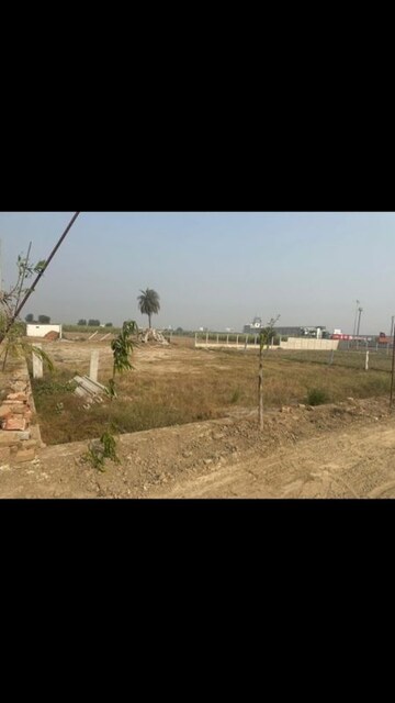 Plot Area in  Plot at Delhi Meerut Expressway – for Sale