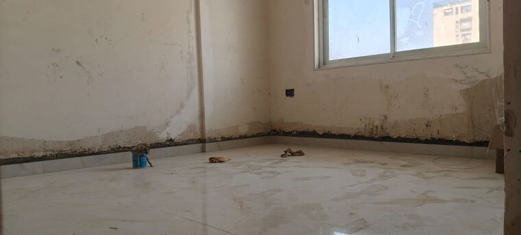 Room, lower parel 2.5 Bedroom 750 Sq.Ft. Apartment In Lower Parel Mumbai 10025384