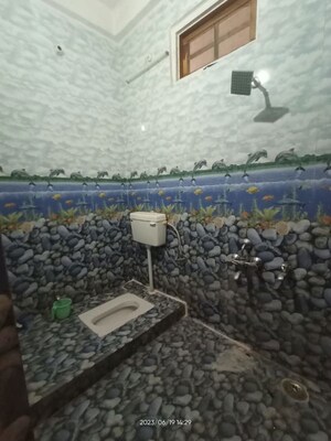 Bathroom in 2 BHK Builder Floor at Versova Kiran, Andheri West – for Rent