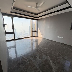 Room in 3 BHK Apartment at Lodha The Park, Worli – for Rent