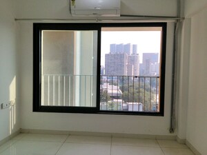 Room in 2 BHK Apartment at Arkade Aspire, Goregaon East – for Rent