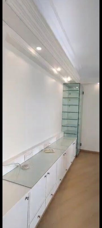 Bathroom in 2 BHK Apartment at Venus Apartments Worli, Worli – for Rent