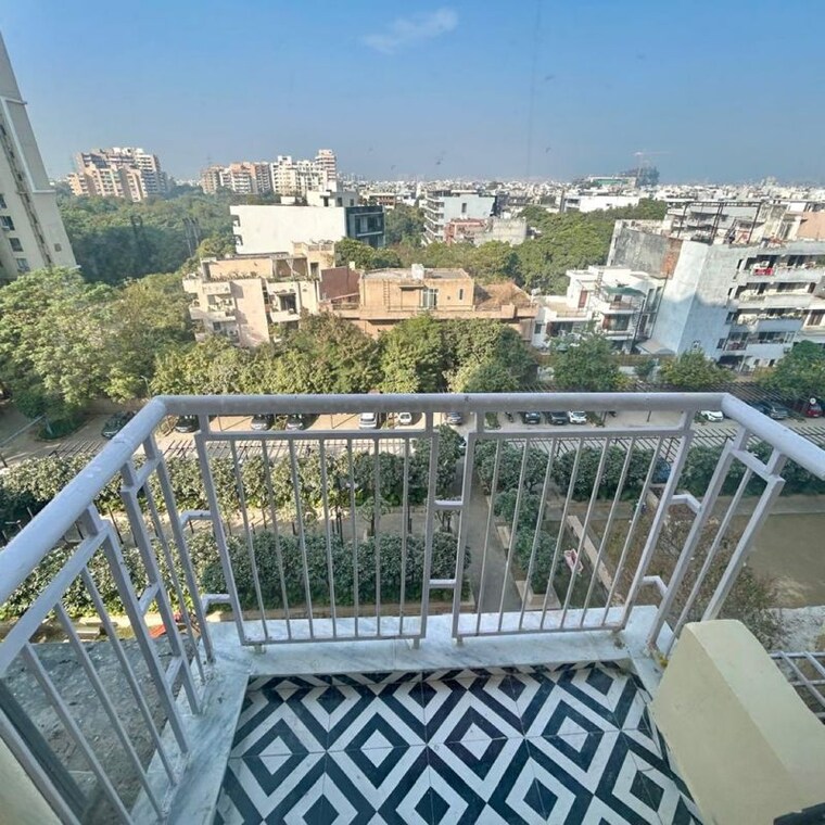 Balcony, unitech-uniworld-gardens-2 3 Bedroom 1355 Sq.Ft. Apartment In Malibu Town Gurgaon 10025480