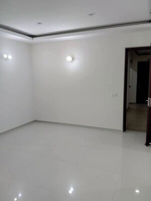 Room in 3 BHK Apartment at Sushma Joynest MOH, Bir Chhat – for Rent