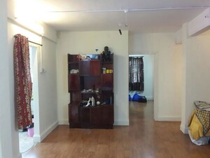 Room in 3 BHK Apartment at Yugay Parijat Apartment, Erandwane – for Sale