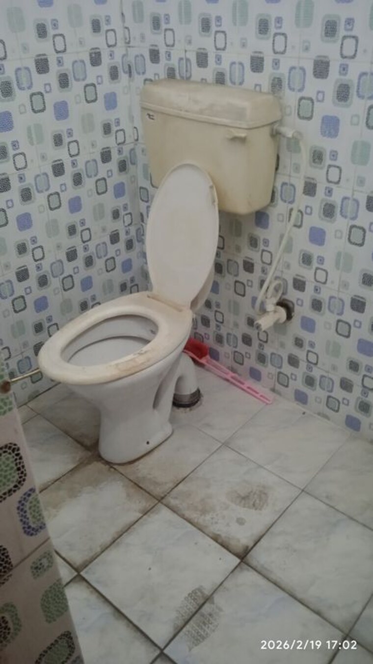 Bathroom, sector 56 1 RK 350 Sq.Ft. Independent House In Sector 56 Noida 10025600