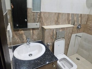 Bathroom in 2 BHK Builder Floor at Saurabh Niwas, Sector 40 – for Rent
