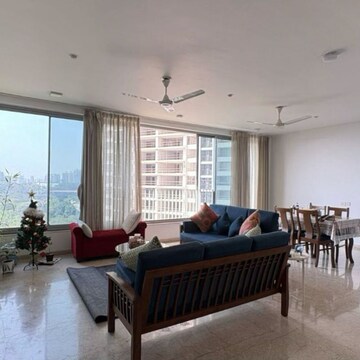 Living Room in 3 BHK Apartment at Goregaon East – for Rent