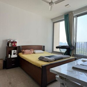 Bedroom in 3 BHK Apartment at Goregaon East – for Rent
