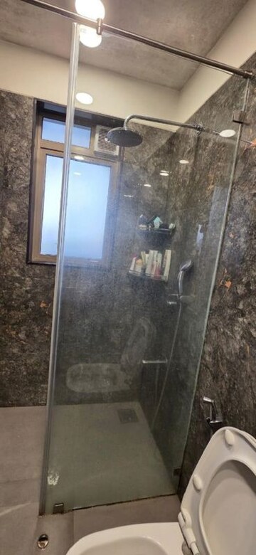 Bathroom in 5 BHK Apartment at Supreme Elenor, Chembur – for Sale