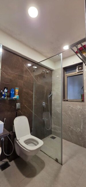 Bathroom in 5 BHK Apartment at Supreme Elenor, Chembur – for Sale