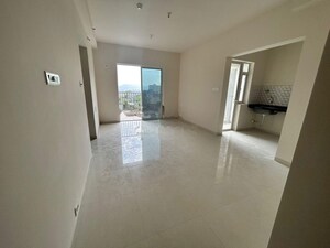 Room in 2 BHK Apartment at Godrej Hillside 2, Mahalunge – for Rent
