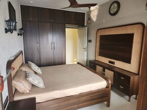 Bedroom in 3 BHK Apartment at Kalina – for Rent