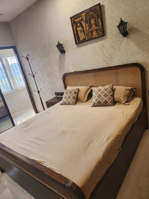 Bedroom in 3 BHK Apartment at Kalina – for Rent