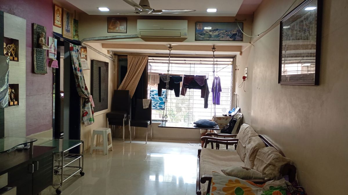 1 BHK + Store Room Apartment For Rent in Western Express Highway