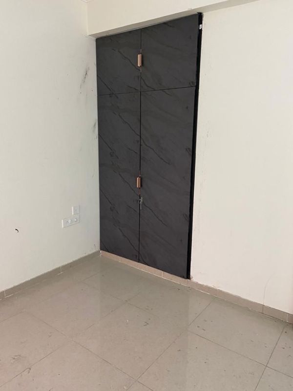 3 BHK + Servant Room 1700 Sq.Ft. Apartment in Amrapali Terrace Homes