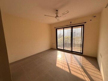 Room in 3 BHK Apartment at Kharghar – for Sale