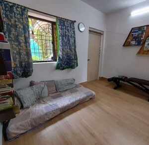 Bedroom in 2 BHK Apartment at Bandra West – for Rent