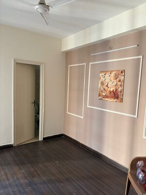 Room in 3 BHK Apartment at Amrapali Terrace Homes, Tech Zone 4 Greater Noida – for Sale