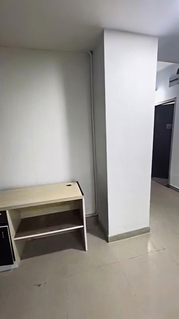 Other, sector v Commercial Office Space 1600 Sq.Ft. In Sector V Kolkata 10025810