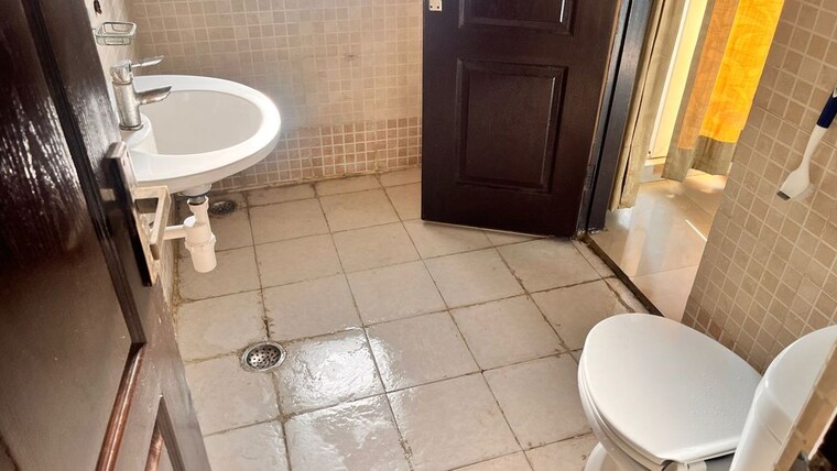 Bathroom, aditya-urban-casa 3 Bedroom 1600 Sq.Ft. Apartment In Sector 78 Noida 10025830