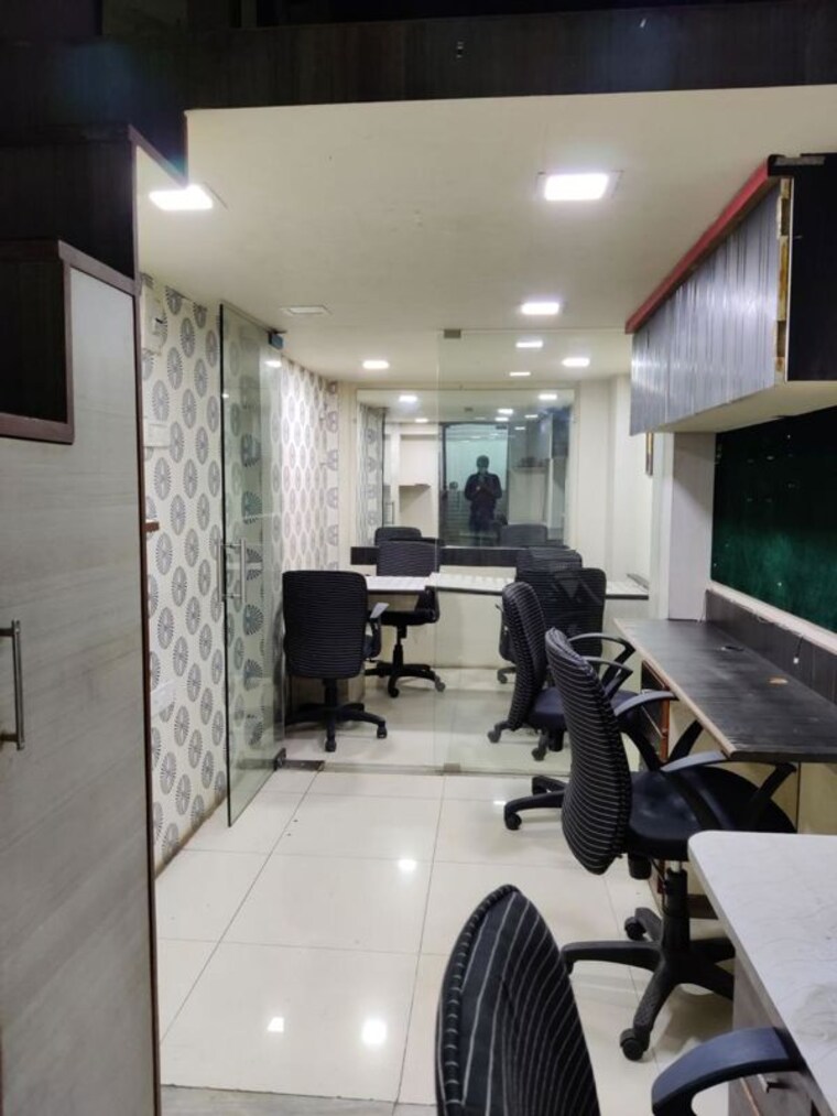 Team Area, bule-rose-industrial-estate Commercial Office Space 650 Sq.Ft. In Borivali East Mumbai 10025831