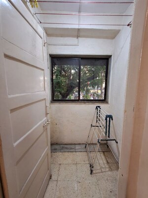 Furnished Amenities in 2 BHK Apartment at Takshila Bldg 29 CHS Ltd, Andheri East – for Rent