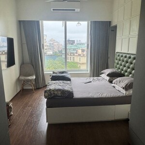 Bedroom in 2.5 BHK Apartment at Walkeshwar – for Sale