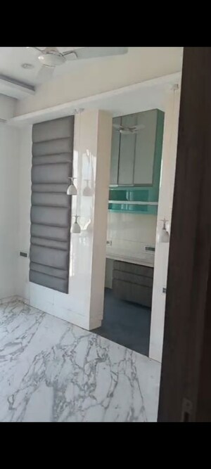 Room in 3 BHK Apartment at Vijay Orion II, Ghodbunder Road – for Sale