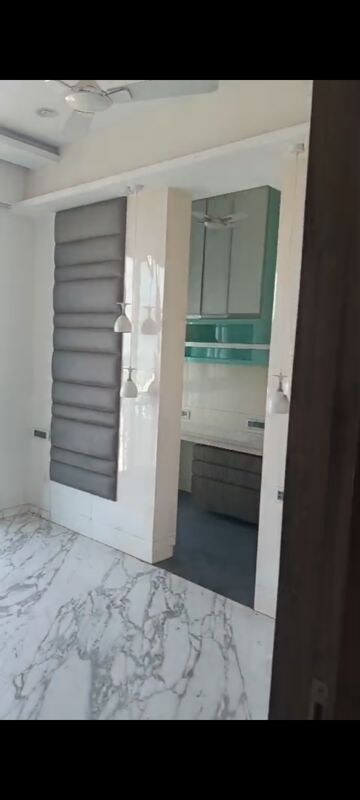 Room in 3 BHK Apartment at Vijay Orion II, Ghodbunder Road – for Sale