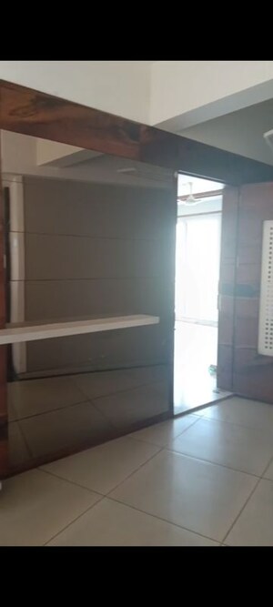 Room in 3 BHK Apartment at Vijay Orion II, Ghodbunder Road – for Sale