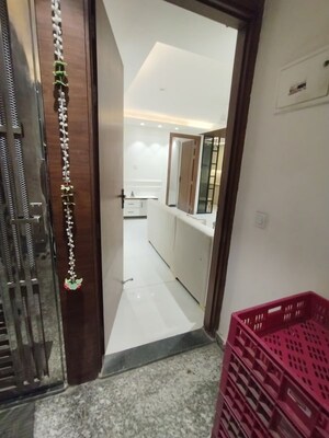 Building Lobby in 3 BHK Builder Floor at Uttam Nagar – for Sale