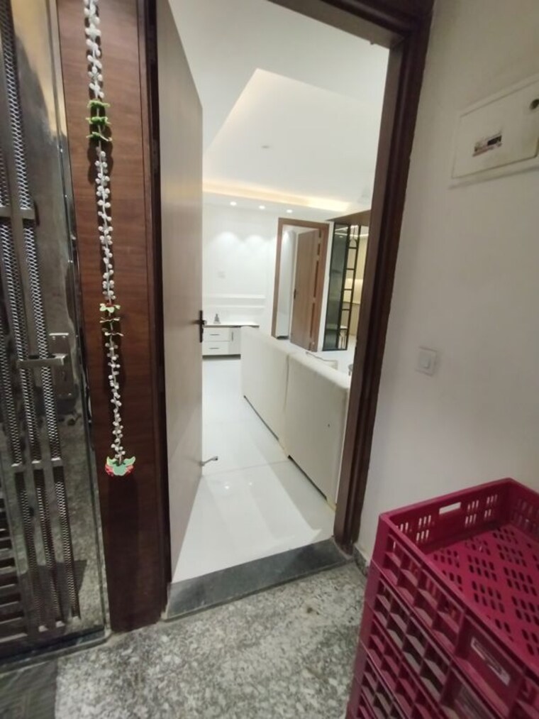 undefined, uttam nagar 3 Bedroom 85 Sq.Yd. Builder Floor In Uttam Nagar Delhi 10025872