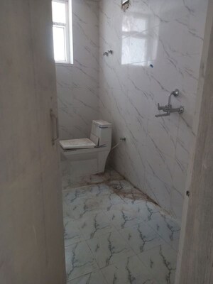 Bathroom in 3 BHK Apartment at Bariatu – for Sale