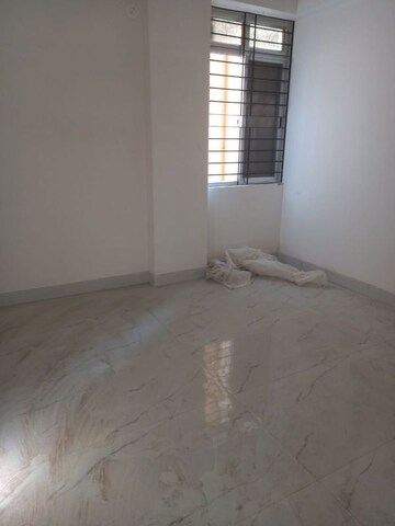 Room in 3 BHK Apartment at Bariatu – for Sale