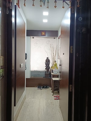  3 BHK Apartment at Churchgate – for Sale