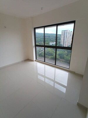 Room in 3 BHK Apartment at Lodha Woods, Kandivali East – for Rent