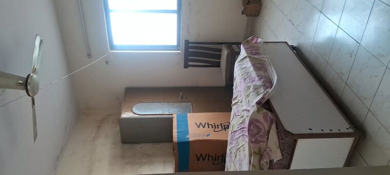 Bedroom, sarita vihar 2.5 Bedroom 1000 Sq.Ft. Apartment In Sarita Vihar Delhi 10025918