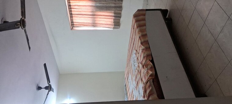 Bedroom, sarita vihar 2.5 Bedroom 1000 Sq.Ft. Apartment In Sarita Vihar Delhi 10025918