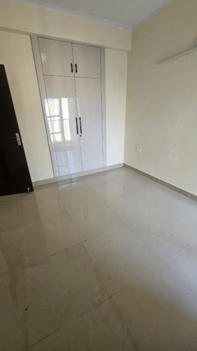 Room, amrapali-golf-homes 2 Bedroom 1100 Sq.Ft. Apartment In Sector 4 Greater Noida Greater Noida 10025926