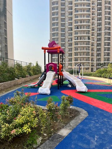 Swimming Pool in 3 BHK Apartment at ATS Homekraft Pious Hideaways, Sector 150 – for Rent