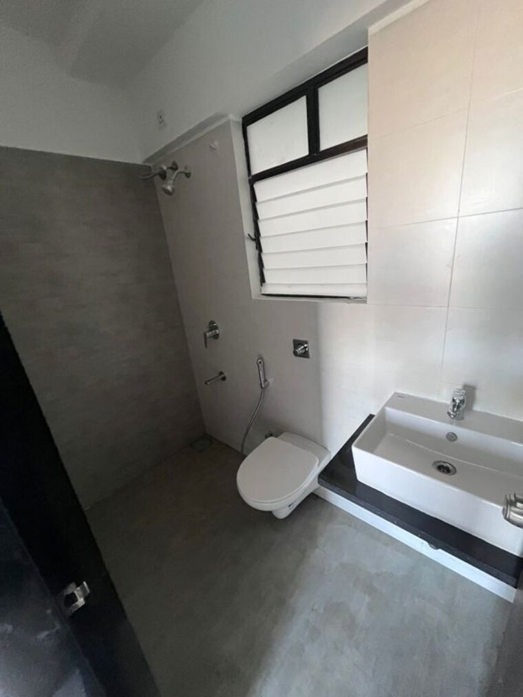 Bathroom, roshan-milestone 2 Bedroom 680 Sq.Ft. Apartment In Tathawade Pune 10025941