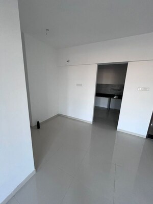 Room in 2 BHK Apartment at Roshan Milestone, Tathawade – for Rent