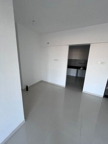 Room in 2 BHK Apartment at Roshan Milestone, Tathawade – for Rent