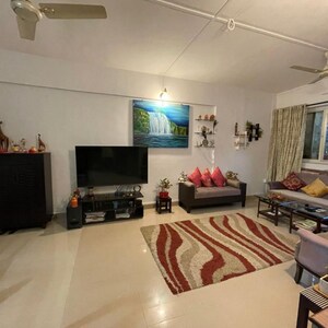 Bedroom in 2 BHK Apartment at Bandra West – for Rent